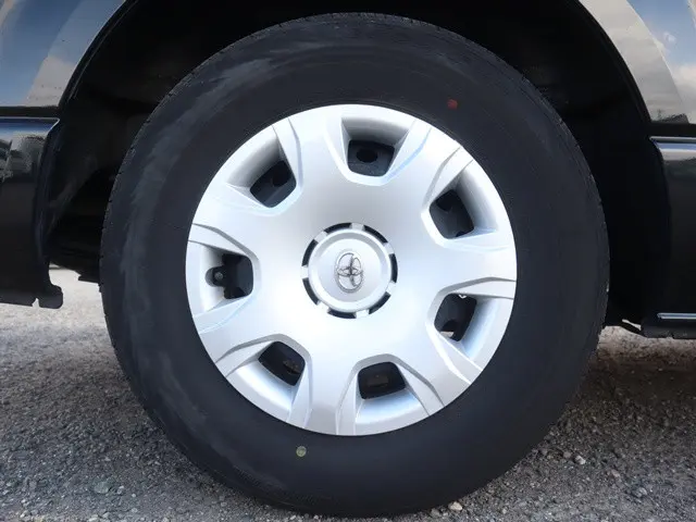 トヨタ ハイエースバン 3BF-TRH200V(2WD)の写真30