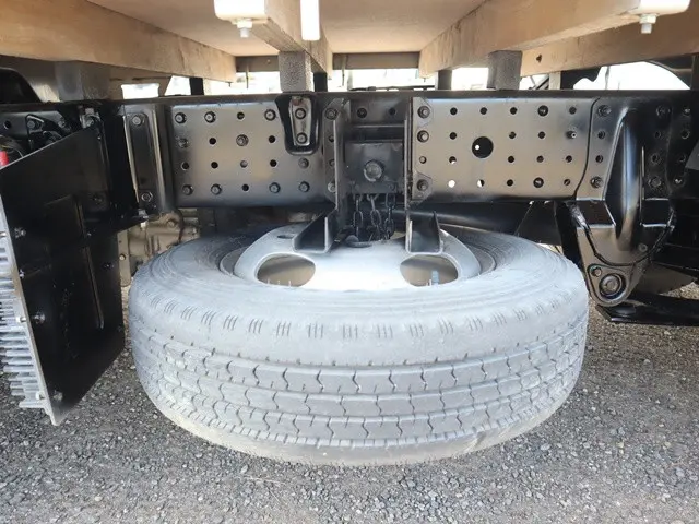 三菱 キャンター TPG-FBA20(2WD)の写真19