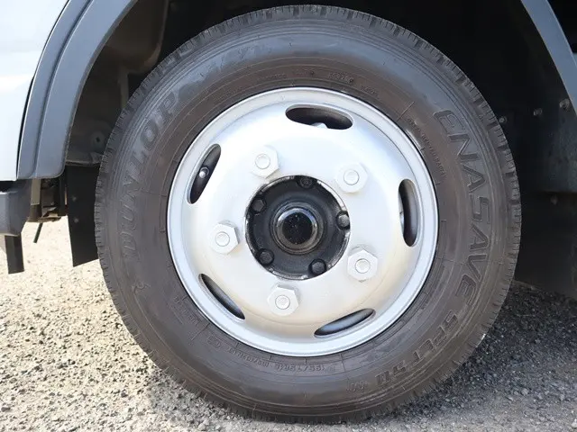 三菱 キャンター TPG-FBA20(2WD)の写真24