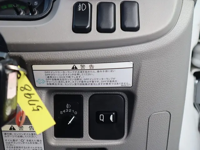 三菱 キャンター TPG-FBA20(2WD)の写真37