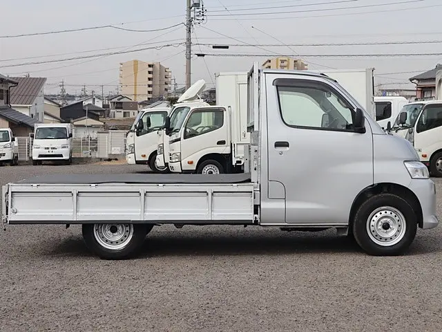 トヨタ タウンエーストラック 5BF-S403U(2WD)の写真10