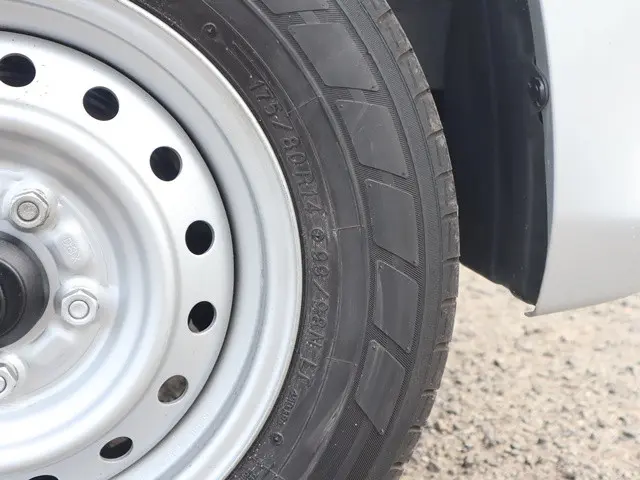 トヨタ タウンエーストラック 5BF-S403U(2WD)の写真20