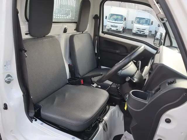 ダイハツ ハイゼットトラック EBD-S510P(4WD)の写真33