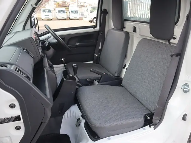 ダイハツ ハイゼットトラック EBD-S510P(4WD)の写真35