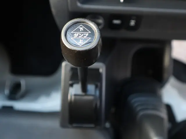 ダイハツ ハイゼットトラック EBD-S510P(4WD)の写真38