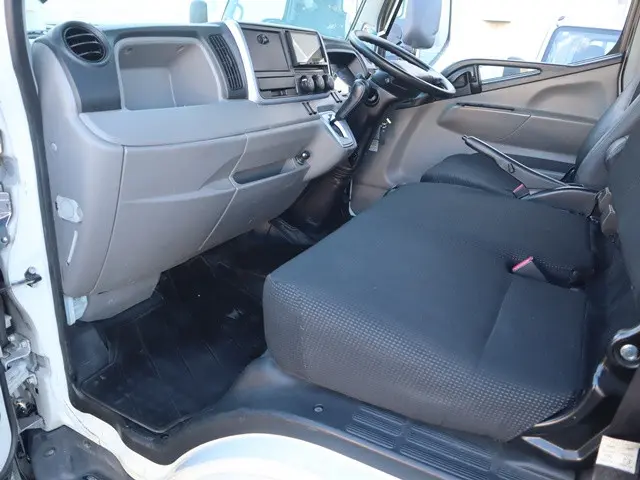 三菱 キャンター TPG-FBA20(2WD)の写真31