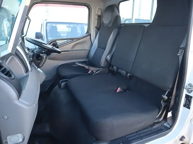 三菱 キャンター TPG-FBA20(2WD)の写真32