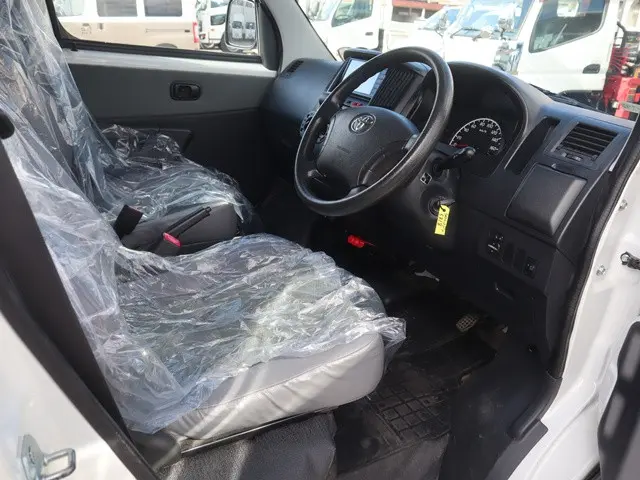 トヨタ ライトエースバン DBF-S402M(2WD)の写真32