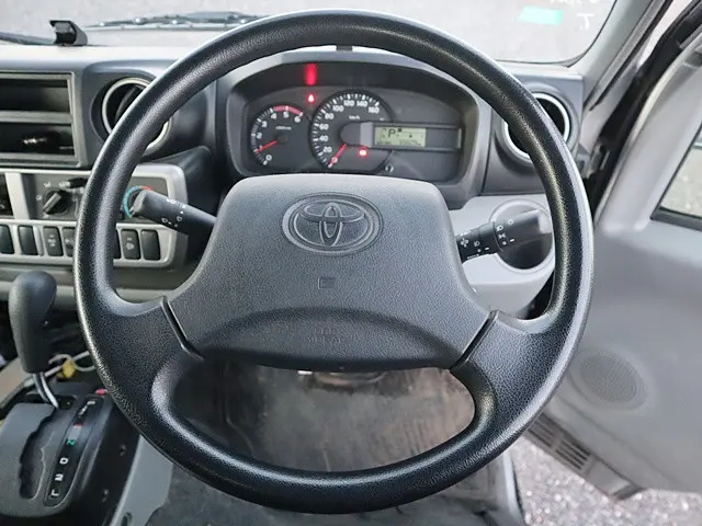 トヨタ トヨエース QDF-KDY231(2WD)の写真4