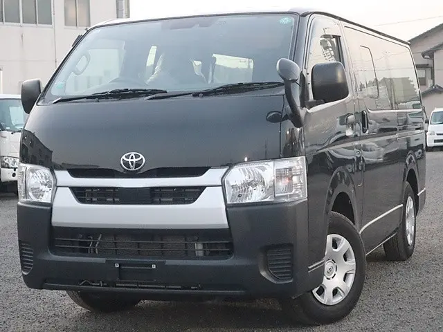 トヨタ ハイエースバン 3BF-TRH200V(2WD)の写真1
