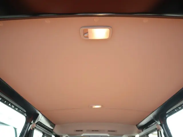 トヨタ ハイエースバン 3BF-TRH200V(2WD)の写真15