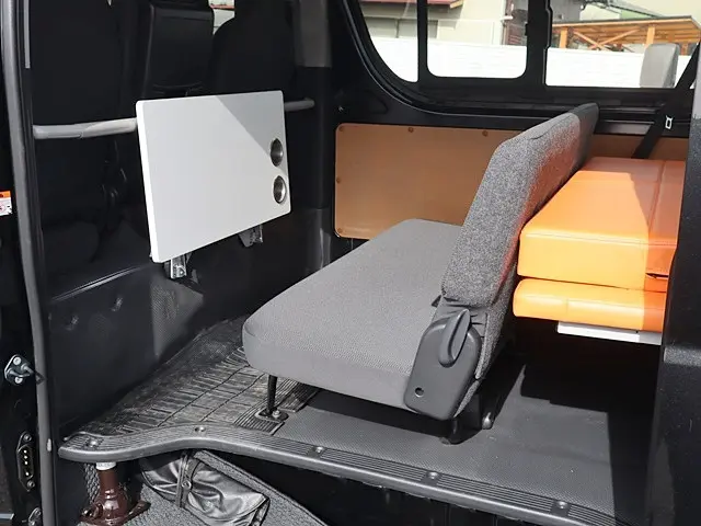 トヨタ ハイエースバン 3BF-TRH200V(2WD)の写真17