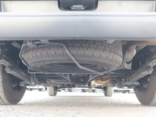 トヨタ ハイエースバン 3BF-TRH200V(2WD)の写真25