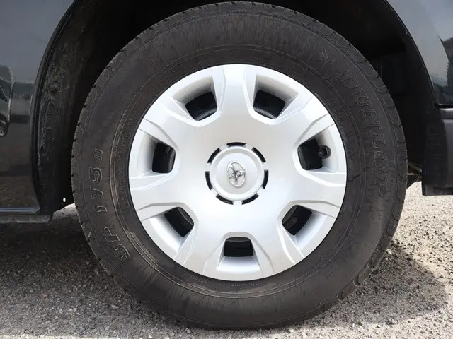 トヨタ ハイエースバン 3BF-TRH200V(2WD)の写真27