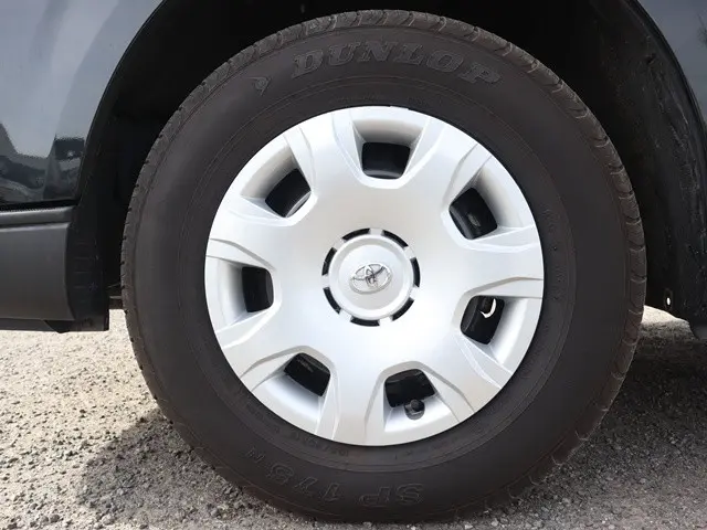 トヨタ ハイエースバン 3BF-TRH200V(2WD)の写真30