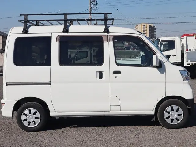 ダイハツ ハイゼットバン 3BD-S331V(4WD)の写真8