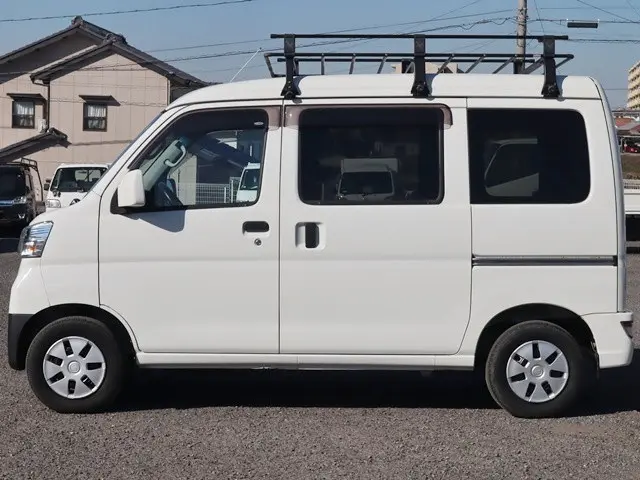 ダイハツ ハイゼットバン 3BD-S331V(4WD)の写真9