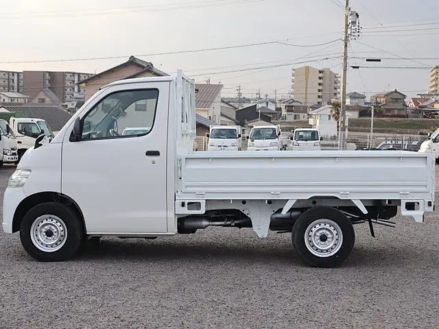 トヨタ ライトエーストラック DBF-S402U(2WD)の写真9