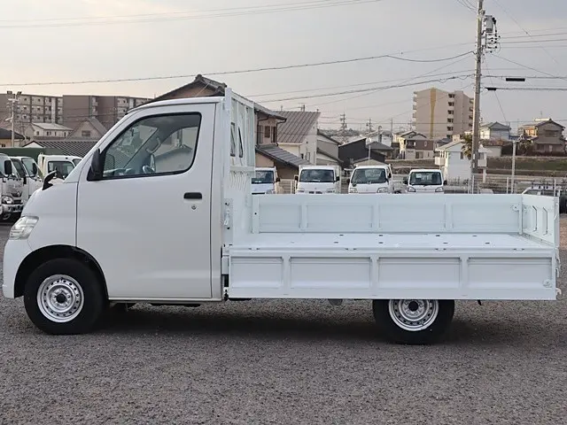 トヨタ ライトエーストラック DBF-S402U(2WD)の写真13