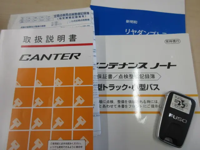 三菱 キャンター 2RG-FBA30(2WD)の写真5