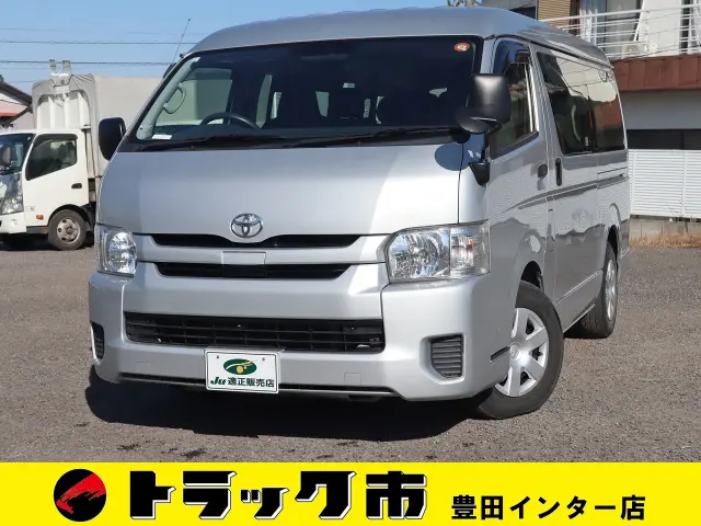 トヨタ ハイエース CBA-TRH214W(2WD)の写真1