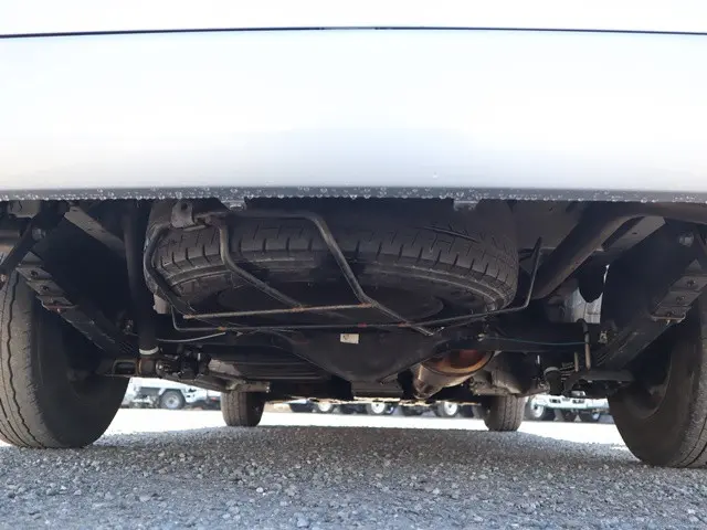 トヨタ ハイエース CBA-TRH214W(2WD)の写真19