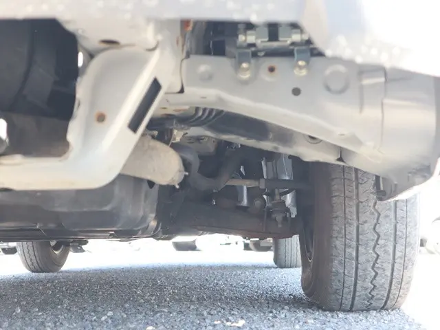 トヨタ ハイエース CBA-TRH214W(2WD)の写真23