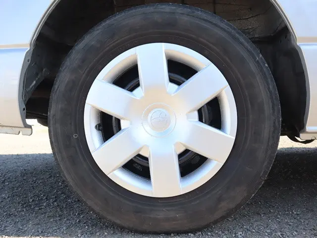 トヨタ ハイエース CBA-TRH214W(2WD)の写真28