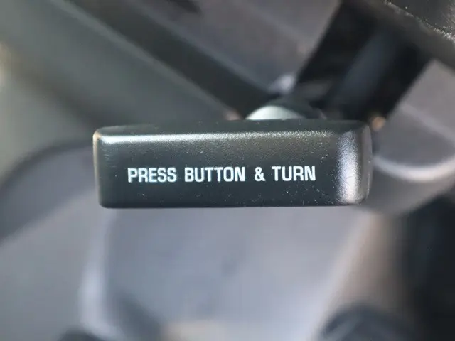 トヨタ ハイエース CBA-TRH214W(2WD)の写真37