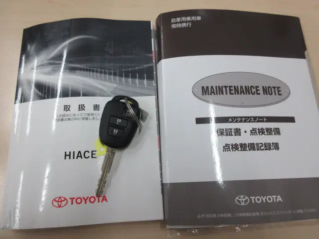 トヨタ ハイエース CBA-TRH214W(2WD)の写真41