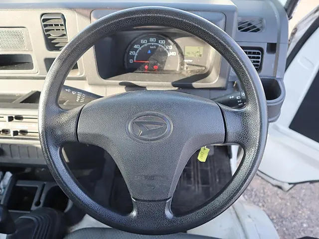 ダイハツ ハイゼットトラック EBD-S500P(2WD)の写真4