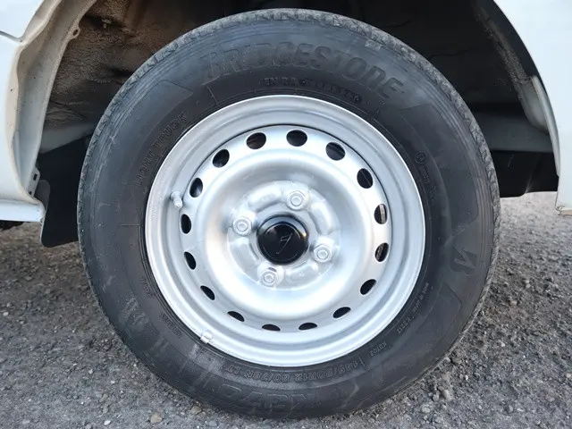 ダイハツ ハイゼットトラック EBD-S500P(2WD)の写真21