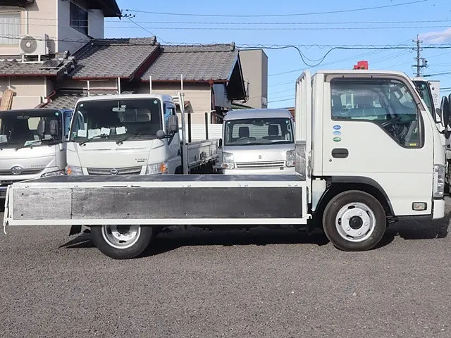 いすゞ エルフ TKG-NJR85A(2WD)の写真10