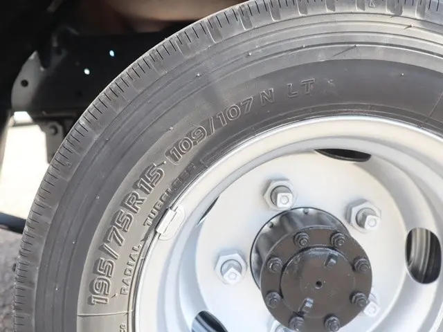 いすゞ エルフ TKG-NJR85A(2WD)の写真20