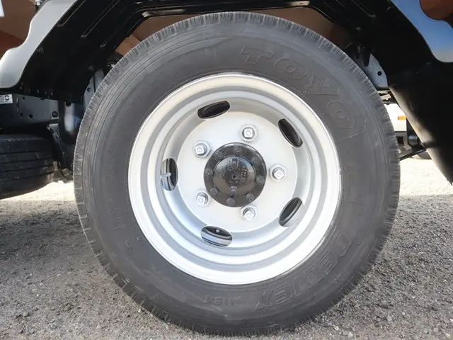 いすゞ エルフ TKG-NJR85A(2WD)の写真25