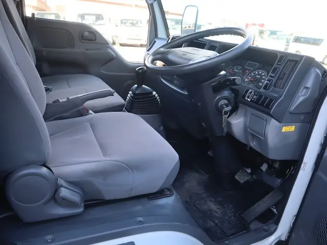 いすゞ エルフ TKG-NJR85A(2WD)の写真29