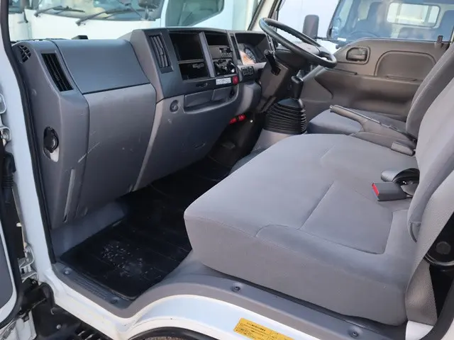 いすゞ エルフ TKG-NJR85A(2WD)の写真31