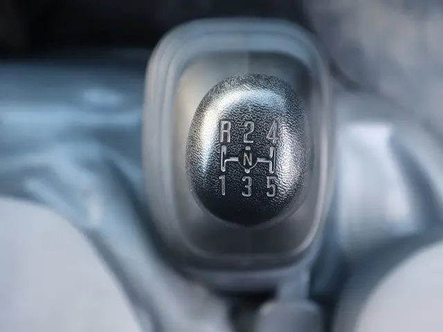 いすゞ エルフ TKG-NJR85A(2WD)の写真34