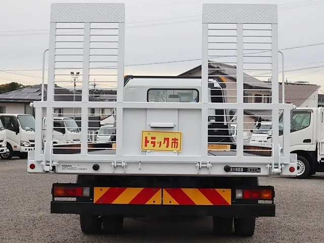 日産 アトラス TRG-FEB8W(2WD)の写真6