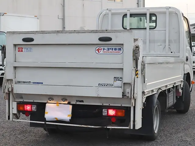 トヨタ ダイナ 3BF-TRY230(2WD)の写真3