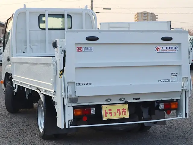 トヨタ ダイナ 3BF-TRY230(2WD)の写真7