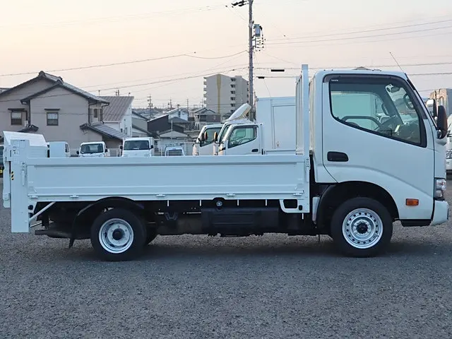 トヨタ ダイナ 3BF-TRY230(2WD)の写真8