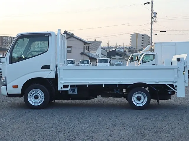 トヨタ ダイナ 3BF-TRY230(2WD)の写真9