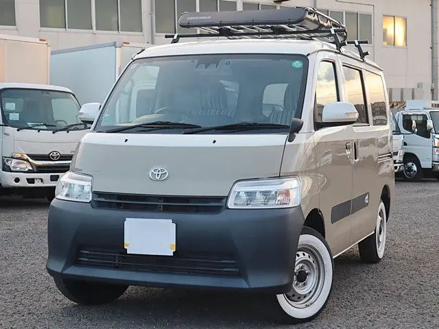 トヨタ タウンエースバン 5BF-S413M(4WD)の写真1