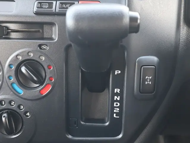 トヨタ タウンエースバン 5BF-S413M(4WD)の写真40