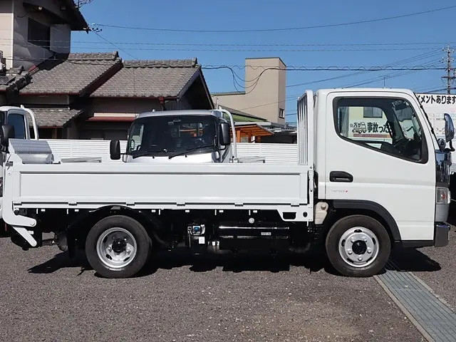 三菱 キャンター 2RG-FBA20(2WD)の写真8