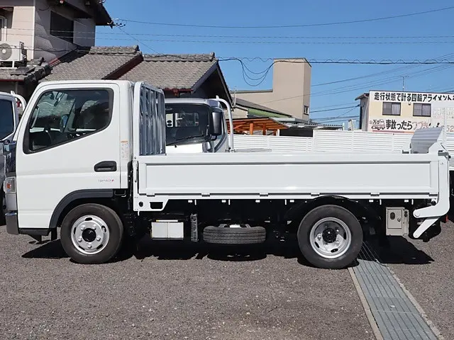 三菱 キャンター 2RG-FBA20(2WD)の写真9