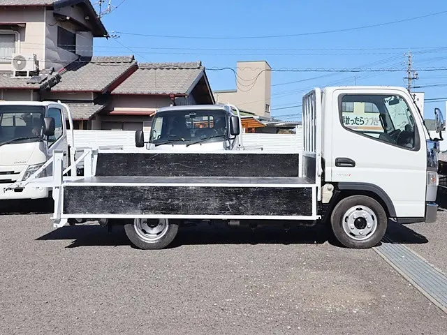三菱 キャンター 2RG-FBA20(2WD)の写真10