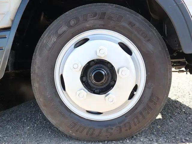 三菱 キャンター 2RG-FBA20(2WD)の写真24