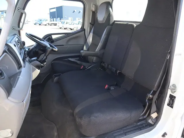 三菱 キャンター 2RG-FBA20(2WD)の写真35